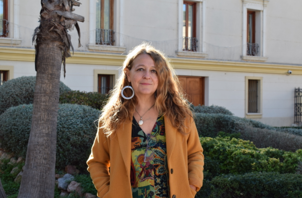 Anna Gascó, regidora de Promoció Lingüística “l’any passat va ser un èxit i enguany tornem amb una programació completa de promoció de la nostra llengua.” La setmana del 15 al 24 de novembre s’han programat a Montcada un conjunt d’activitats dins de la Setmana de la Llengua: conferències, xarrades, taula redona, documentals, teatre, cinema